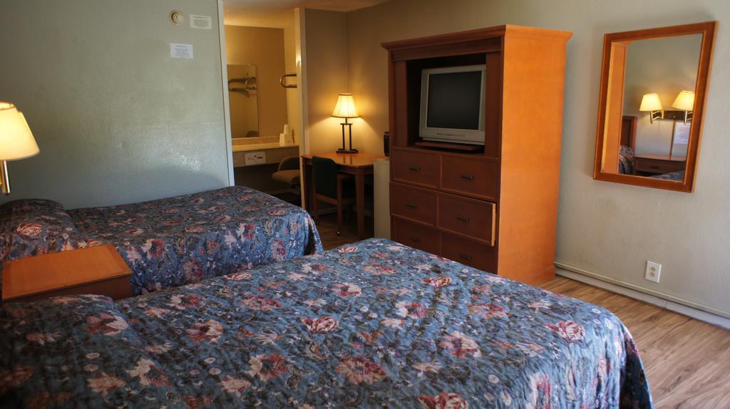 Executive Inn & Suites オレンジ エクステリア 写真